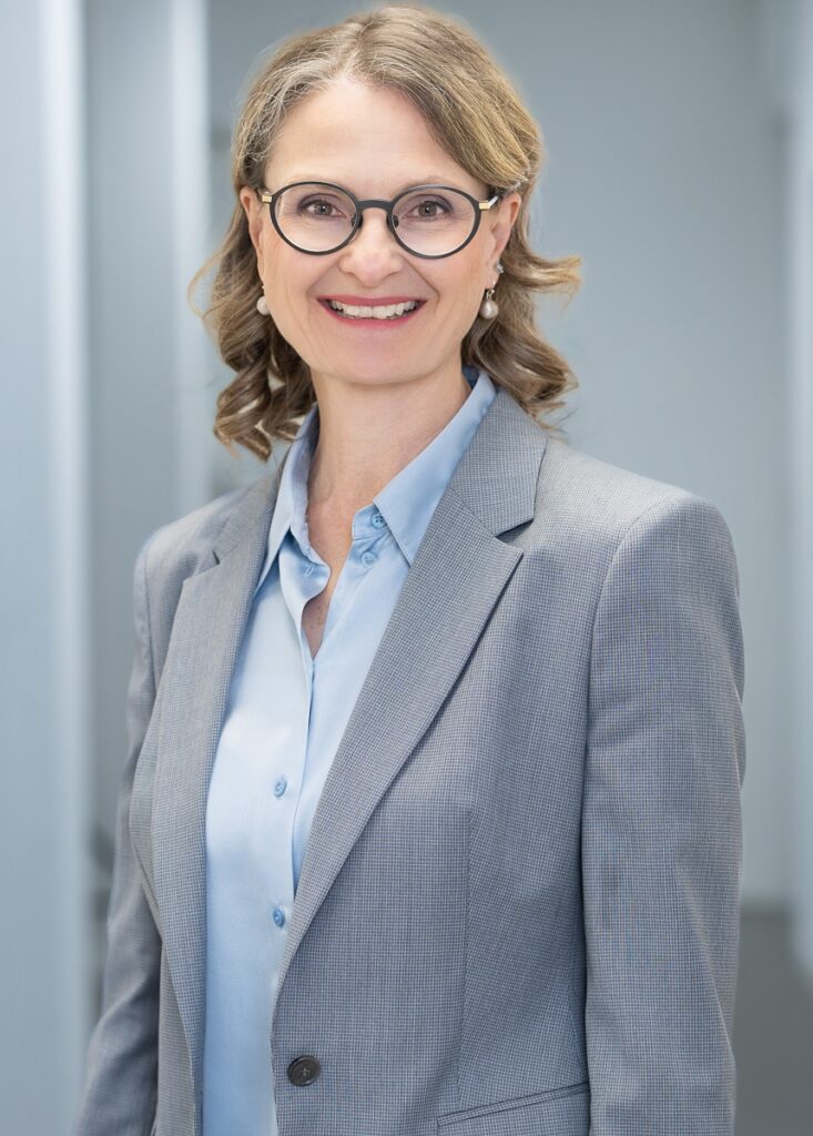 Marianne Schaub-Hristić, Dr. iur.