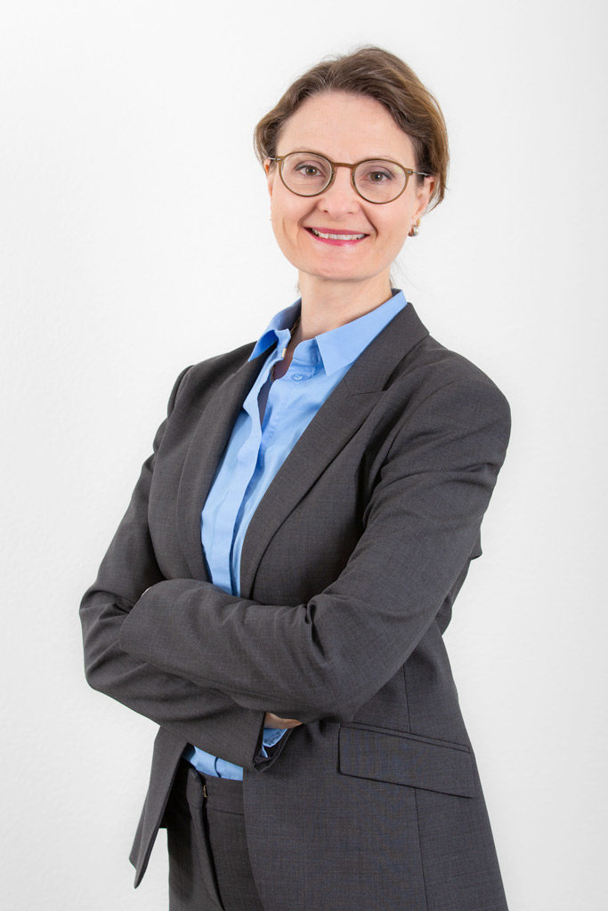 Marianne Schaub-Hristić, Dr. iur.
