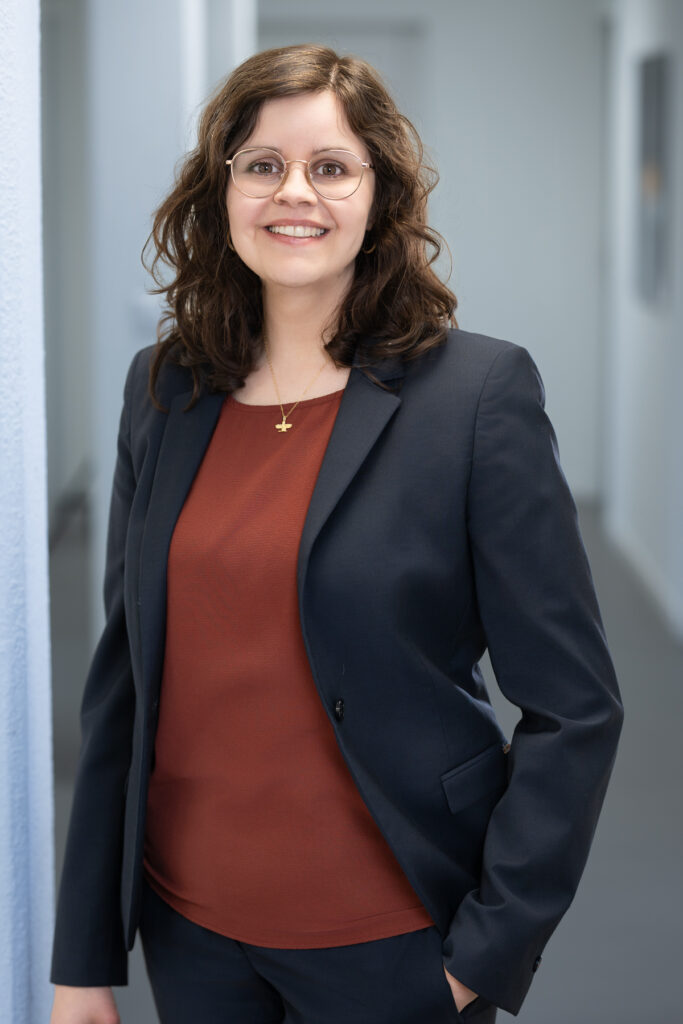 Dinah Hetata, MLaw